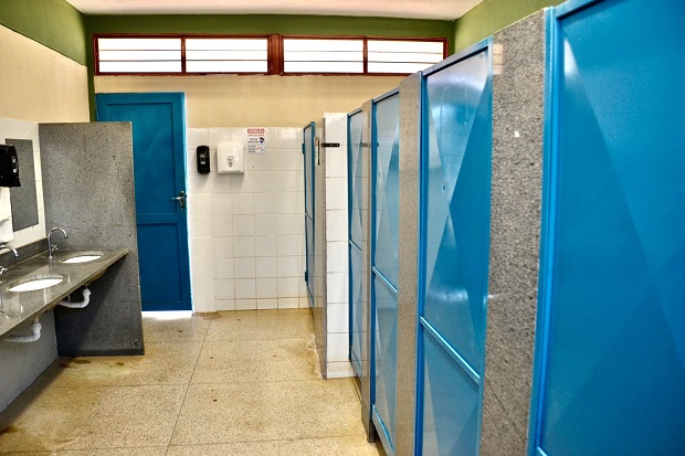 Recurso repassado para a Estadual Monsenhor Manoel foram para reforma do banheiro e compra de mobiliário e equipamentos. Foto: Arquivo da Escola